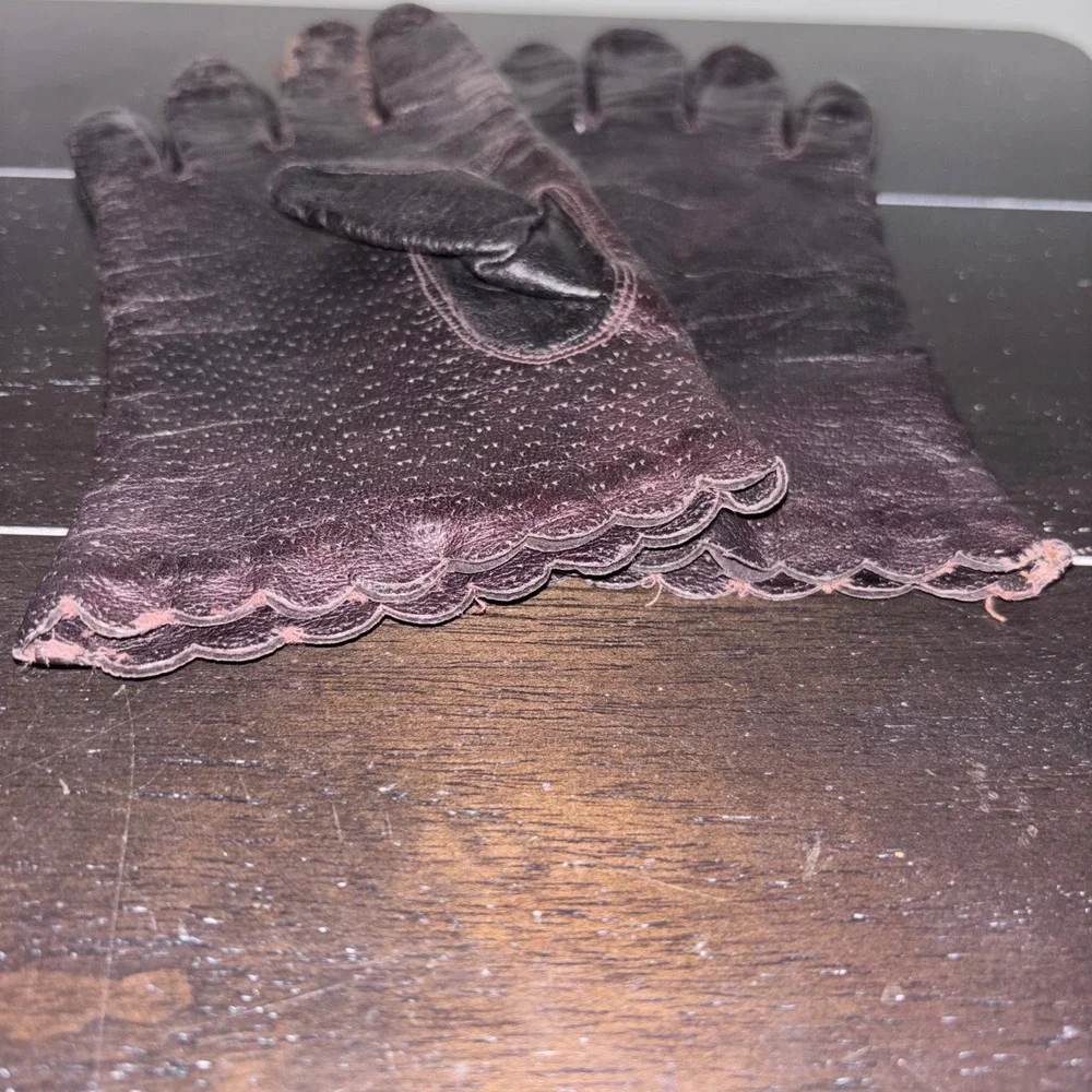 Vintage | Brown Leather Scalloped Edge | Made in‎ Italy | Lined Gloves | Size 7